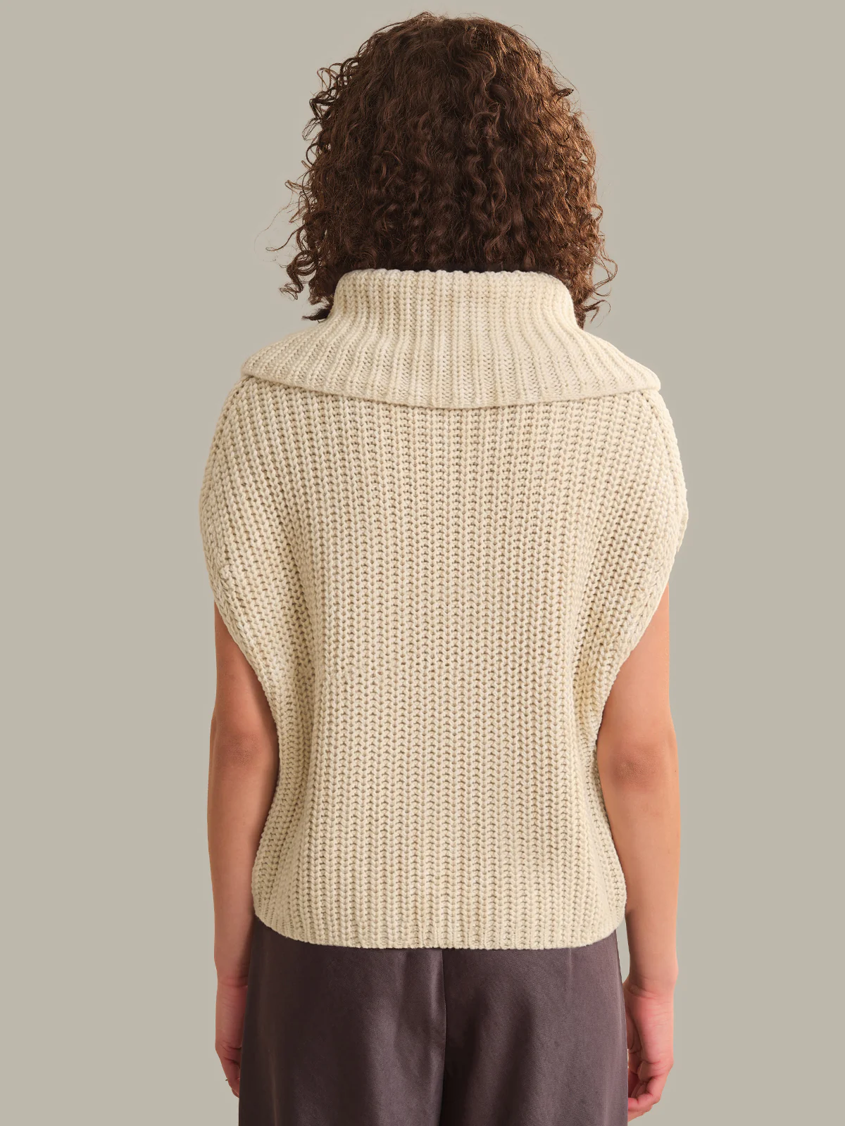 Cate: Cotton Sleeveless Turtleneck Sweater - Image 3