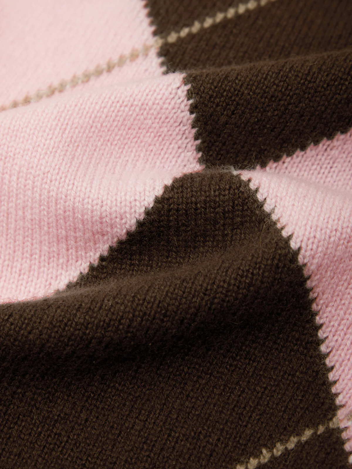 Holland: Oversized 100% Cashmere Argyle Sweater - Image 5